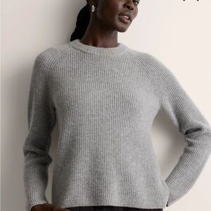 Quince Light Gray Women's Cashmere Fishermen Crew Neck Sweater